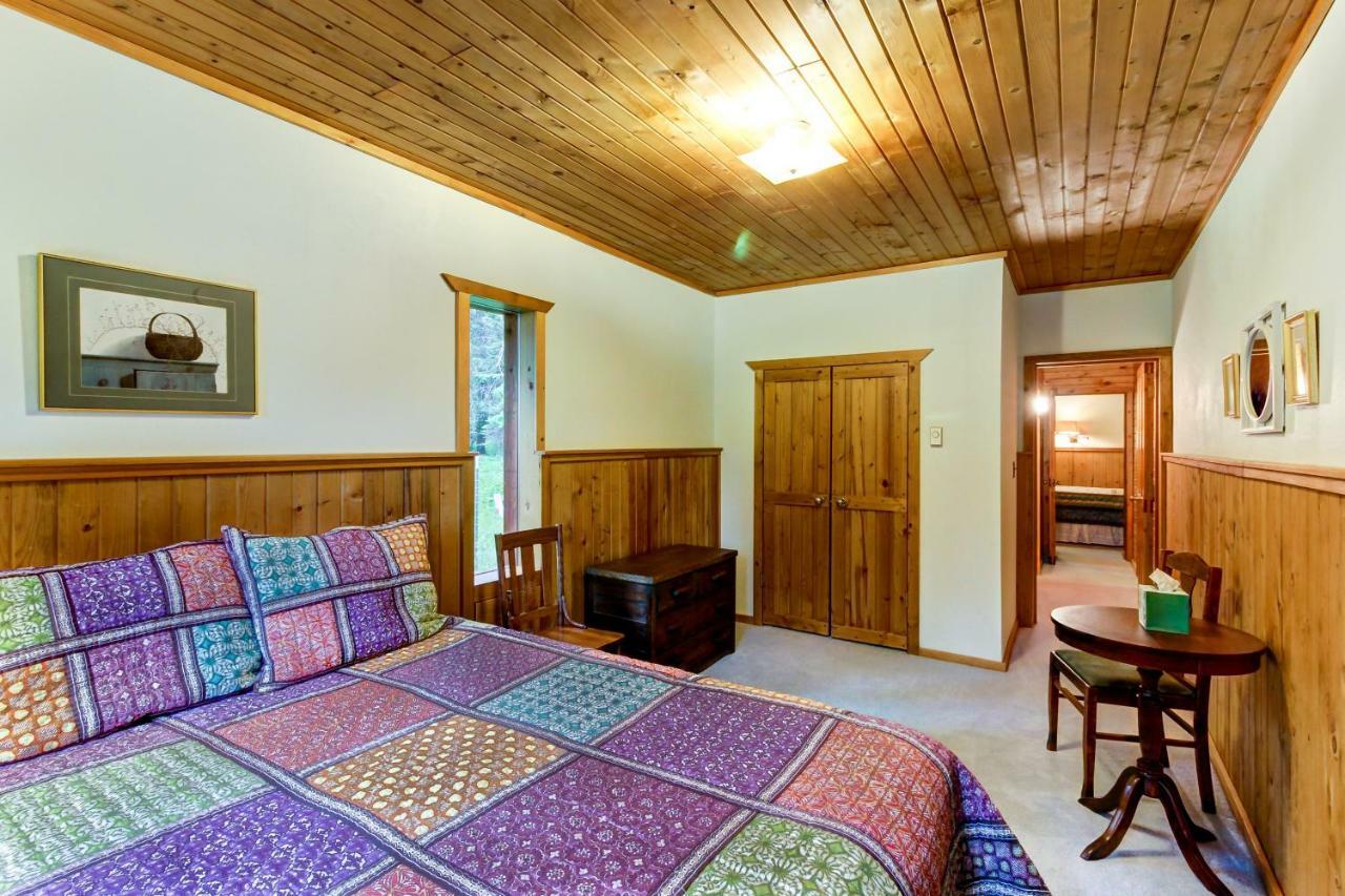Foothill Cabin Creston Екстериор снимка